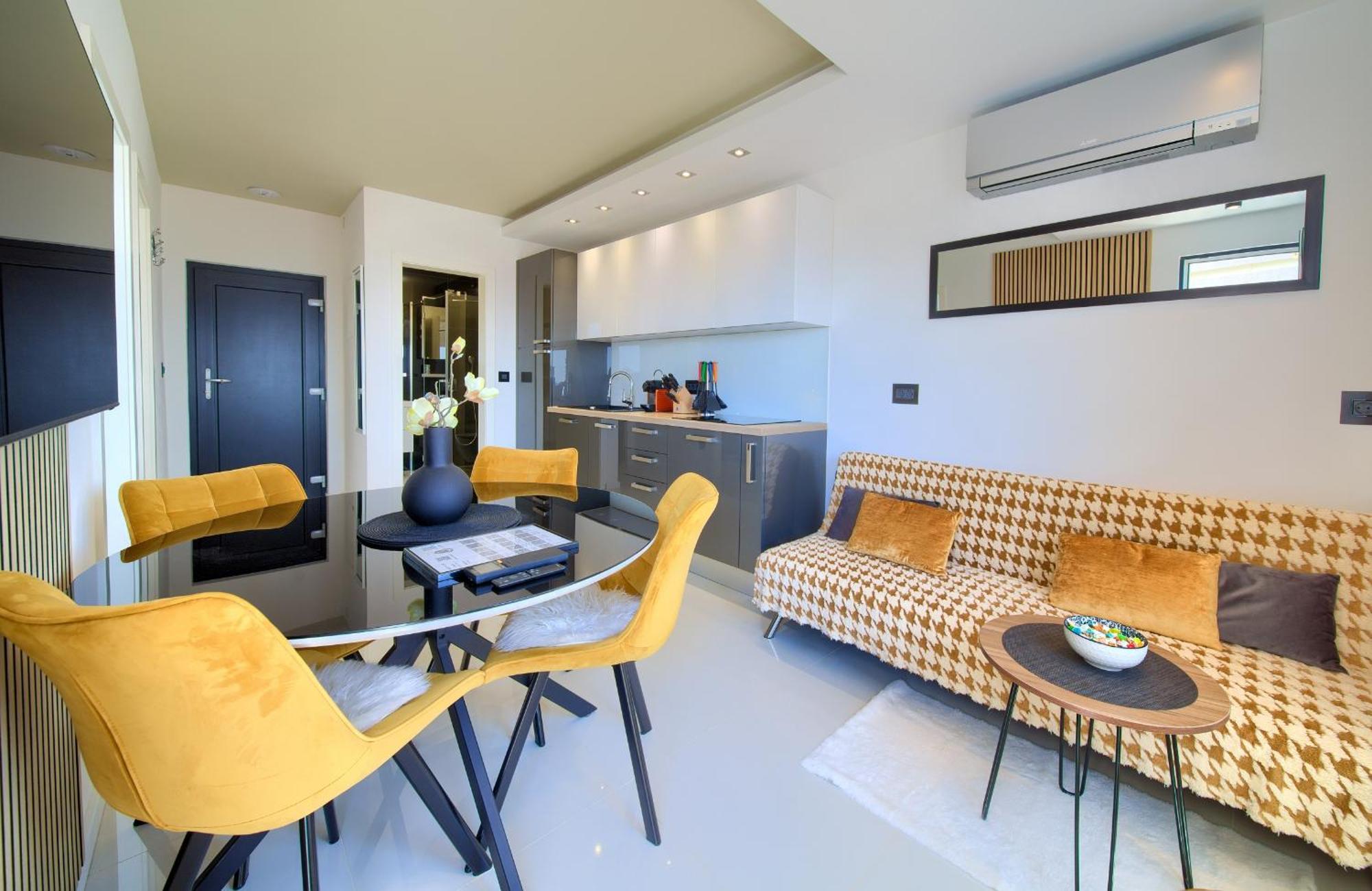 Apartments Sinisa - Krk Town Extérieur photo
